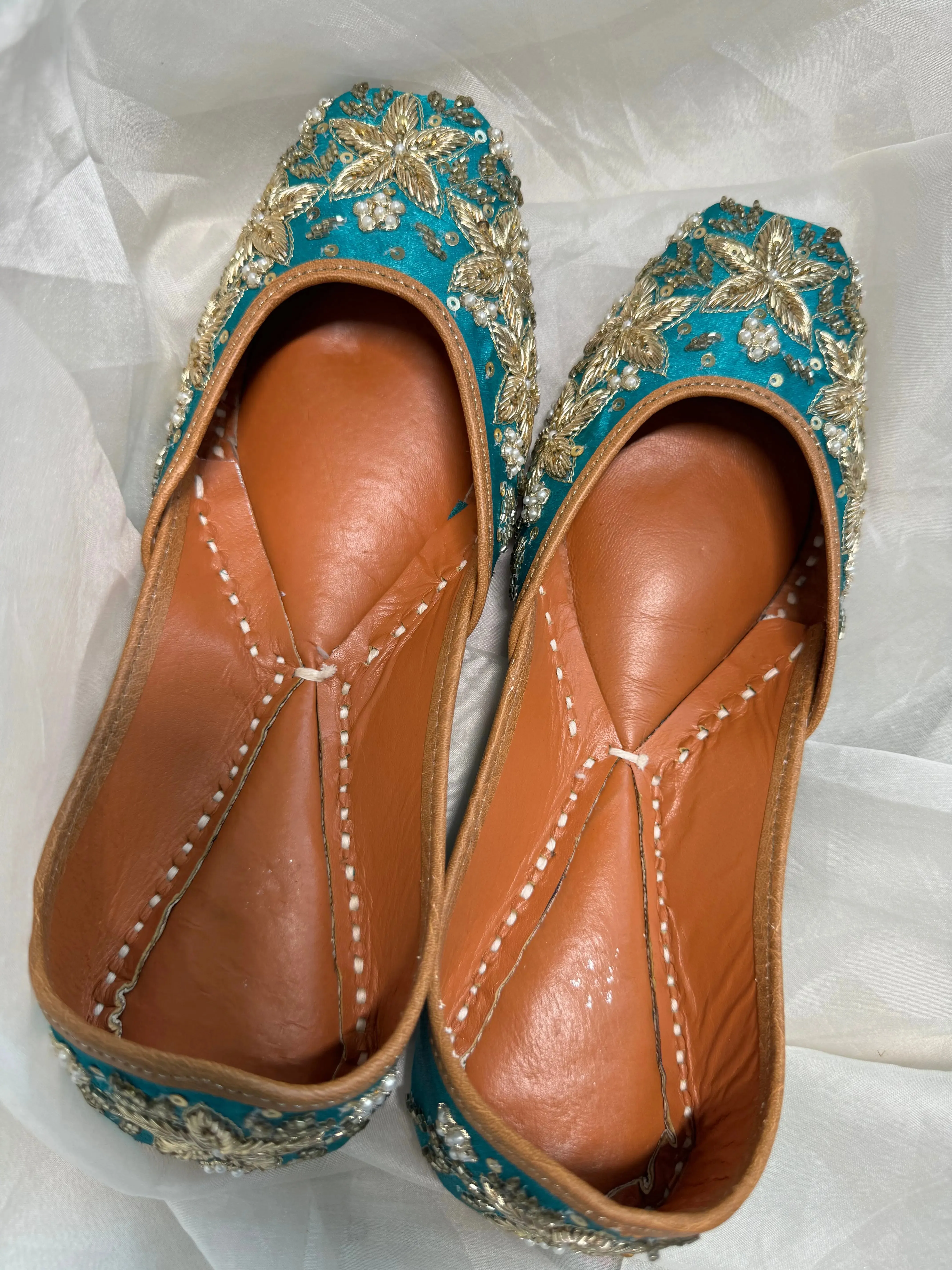 Embellished Hand crafted Mojaris - Blue