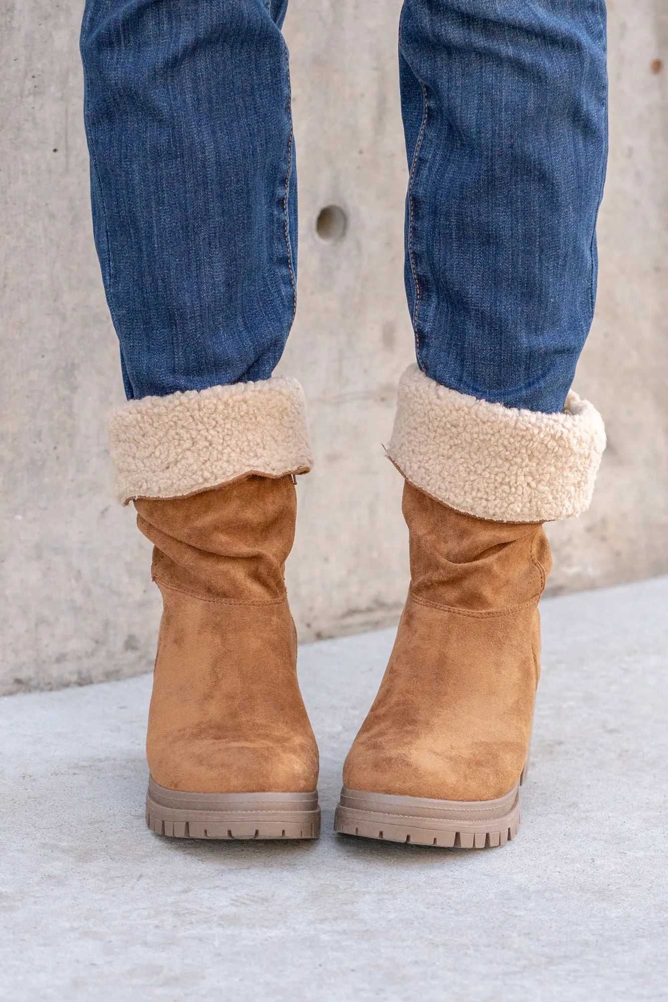 Snuggy Boots - Tan